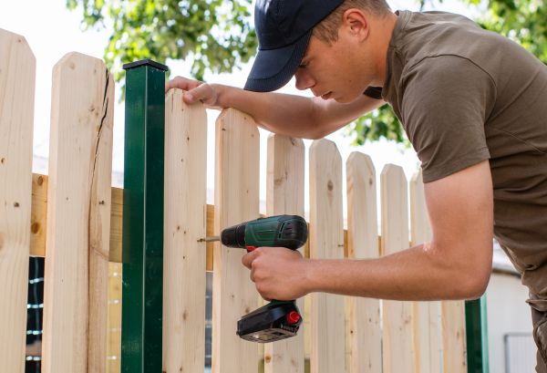 Aluminum Fence Repair