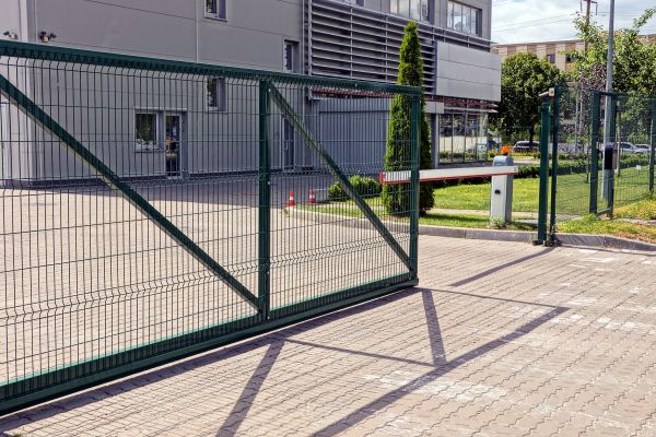 Steel Gate Installation