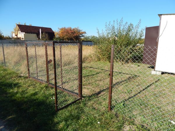 Chainlink Fence Construction