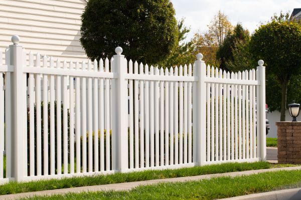 Vinyl Fence Installation - Vinyl Fence Installation Clermont, Florida