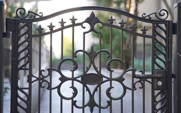 Decorative Iron Gate Service